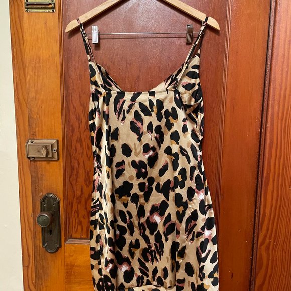 Cheetah/Leopard Print Dress | NWOT | Never Worn - Picture 4 of 5